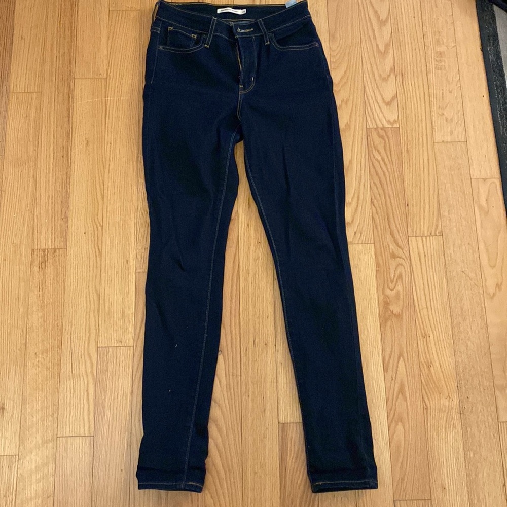 LEVIS HIGH RISE SKINNY JEAN 26